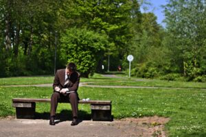 第二新卒が転勤なしの企業を探す方法は？