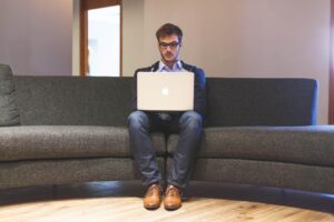 転職先の企業口コミは本当に信頼できる？